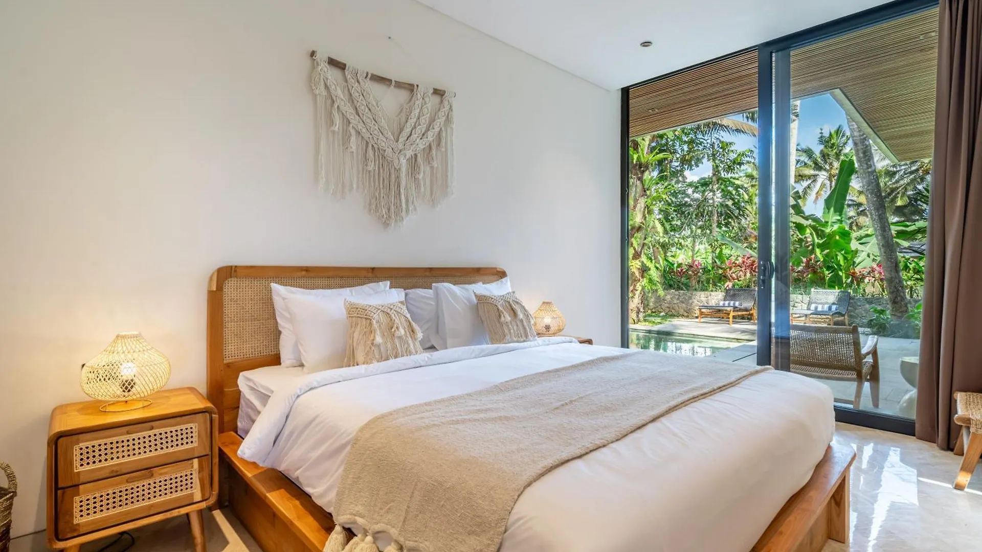 X10 - Promo - Brand New Villa - 3Bdr - Huge Pool - Ubud